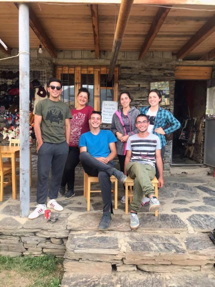 Tishe Hostel Omalo ภายนอก รูปภาพ