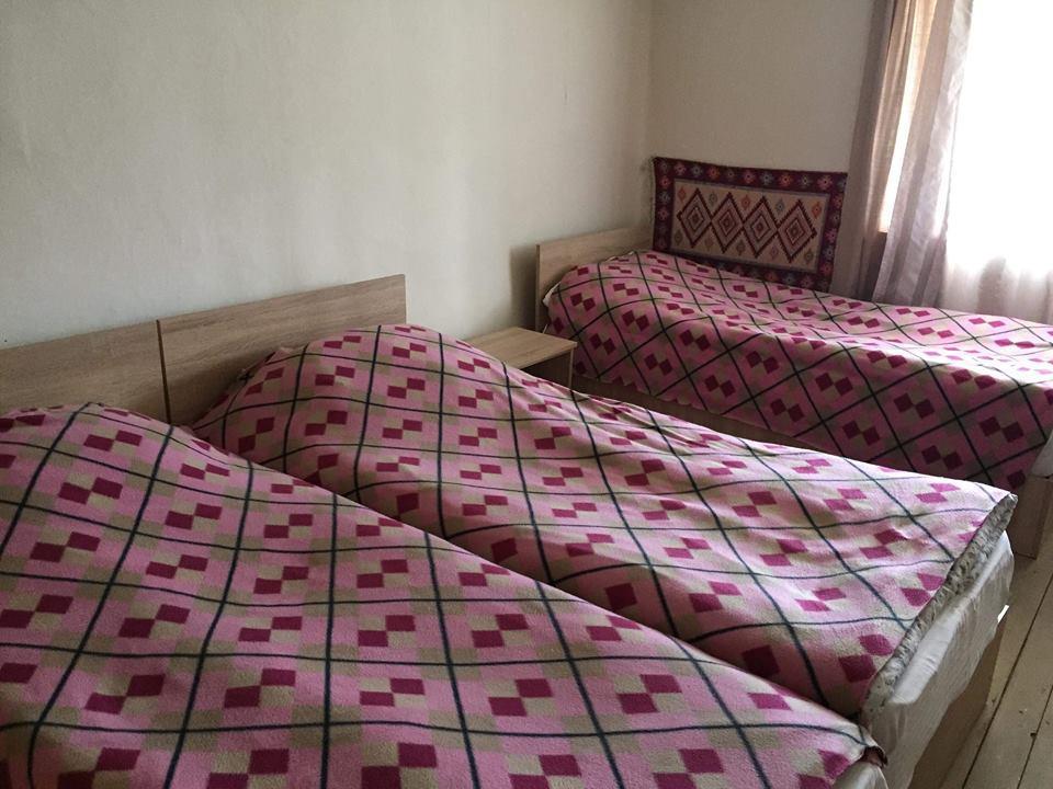 Tishe Hostel Omalo ภายนอก รูปภาพ